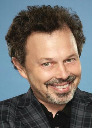 Curtis Armstrong